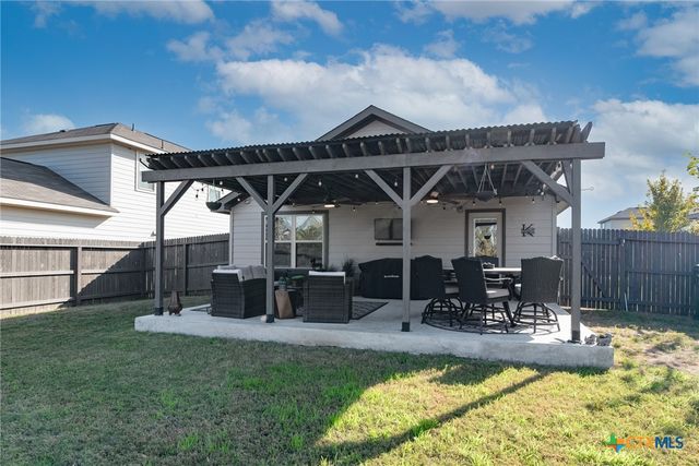 2204 Darst Drive, Seguin, TX 78155