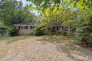 589 Creek View Drive, Lawrenceville, GA 30044