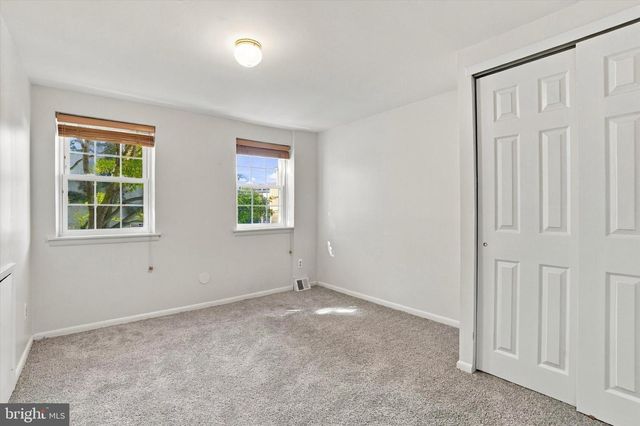 335 R POPLAR ST, Philadelphia, PA 19123