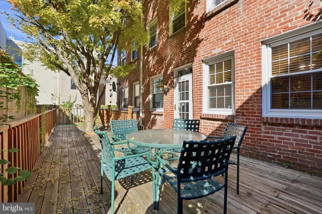 335 R POPLAR ST, Philadelphia, PA 19123