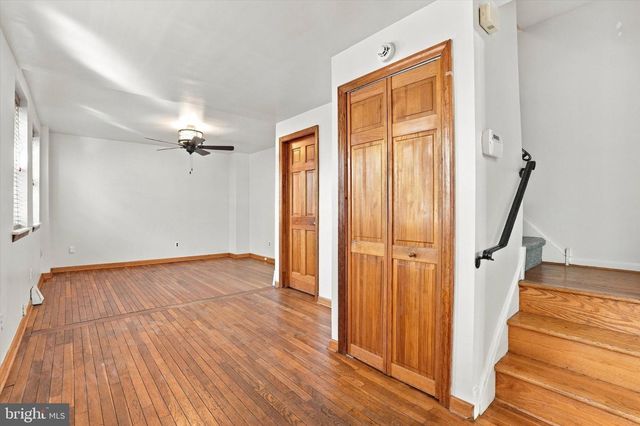 335 R POPLAR ST, Philadelphia, PA 19123