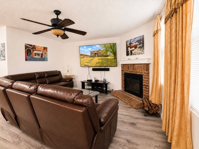 3008 Crimson Clover Drive, Lancaster, TX 75134