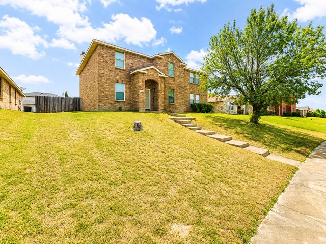 3008 Crimson Clover Drive, Lancaster, TX 75134