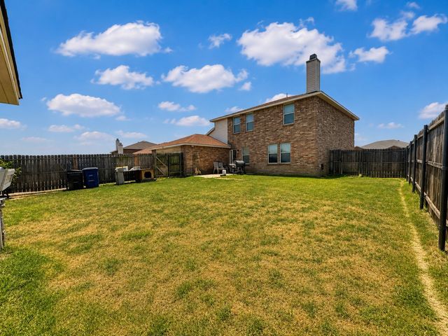 3008 Crimson Clover Drive, Lancaster, TX 75134