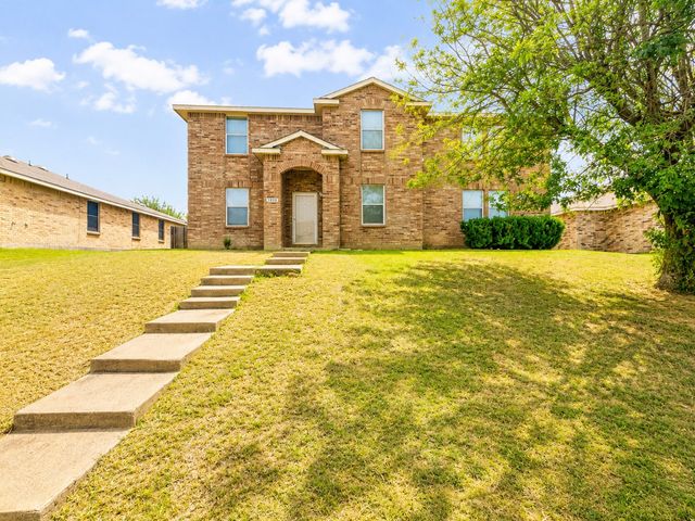 3008 Crimson Clover Drive, Lancaster, TX 75134
