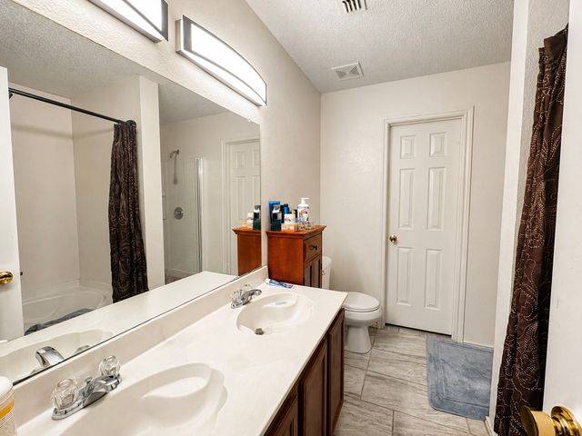 3008 Crimson Clover Drive, Lancaster, TX 75134