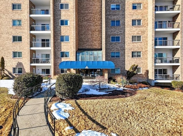 64 Broad Reach 107, Weymouth, MA 02191