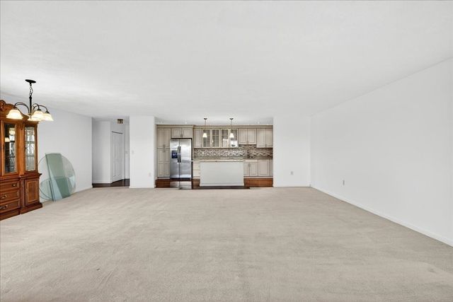 64 Broad Reach 107, Weymouth, MA 02191