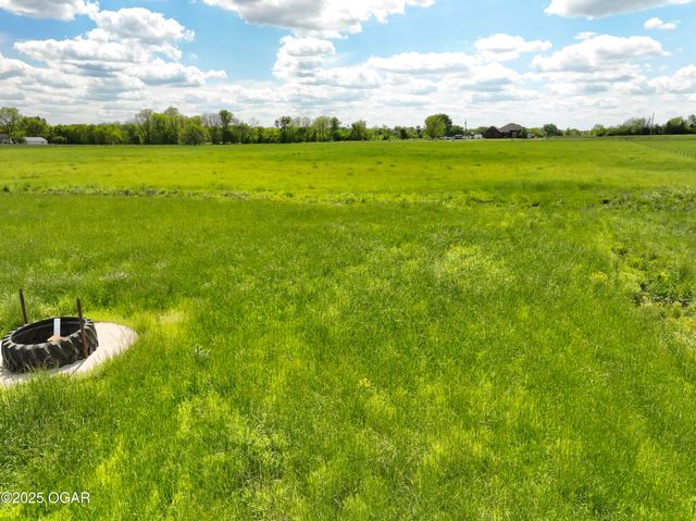 5450 Cr 130, Carthage, MO 64836
