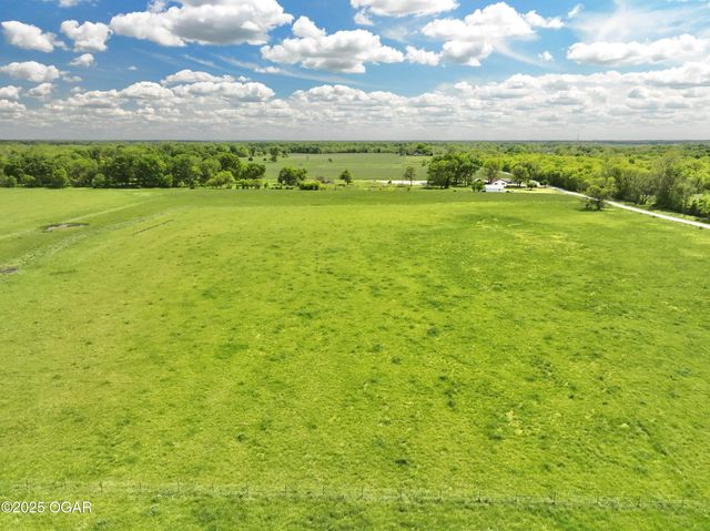 5450 Cr 130, Carthage, MO 64836