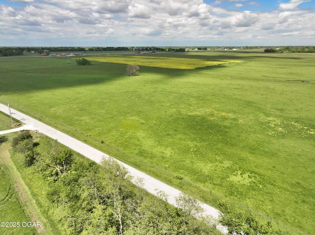 5450 Cr 130, Carthage, MO 64836