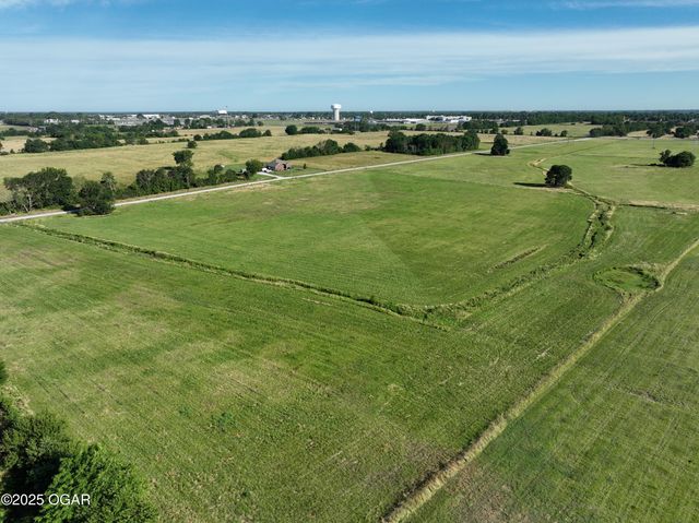 5450 Cr 130, Carthage, MO 64836
