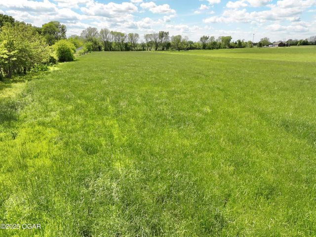 5450 Cr 130, Carthage, MO 64836