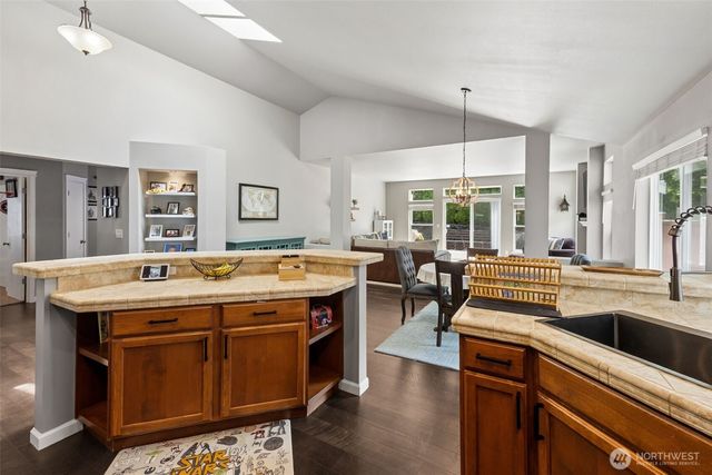 8541 28th Way SE, Olympia, WA 98513