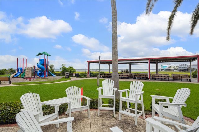 1302 & 1306 Maui Drive, Tiki Island, TX 77554