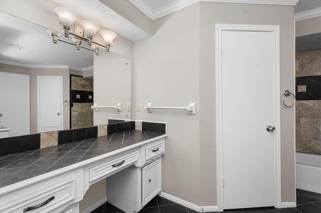 5939 Havenwoods Drive, Houston, TX 77066