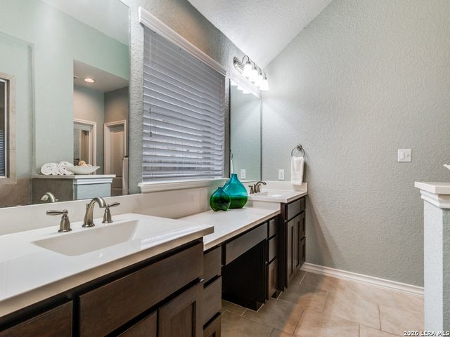 9750 Monken, Boerne, TX 78006