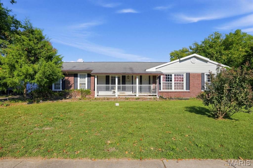 3102 Wintergreen Drive, Florissant, MO 63033
