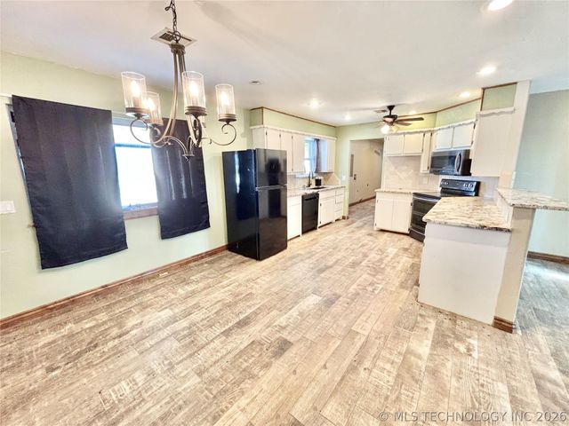 230 W Wolfhunters Lane, Mcalester, OK 74501