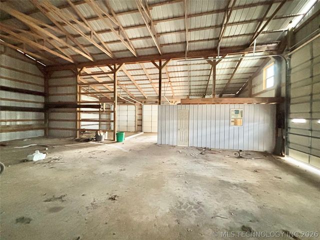 230 W Wolfhunters Lane, Mcalester, OK 74501