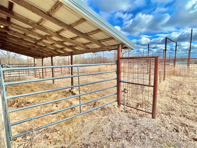 230 W Wolfhunters Lane, Mcalester, OK 74501