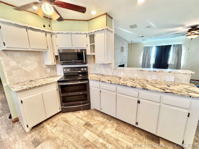 230 W Wolfhunters Lane, Mcalester, OK 74501