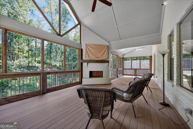 105 Fox Court, Forsyth, GA 31029