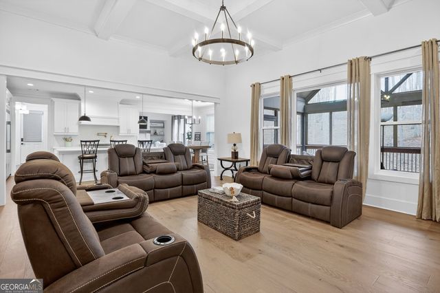 105 Fox Court, Forsyth, GA 31029