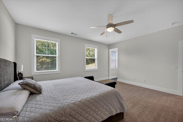 105 Fox Court, Forsyth, GA 31029