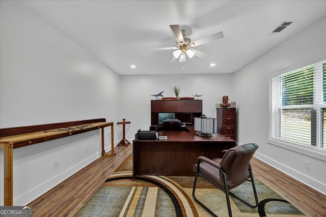 105 Fox Court, Forsyth, GA 31029