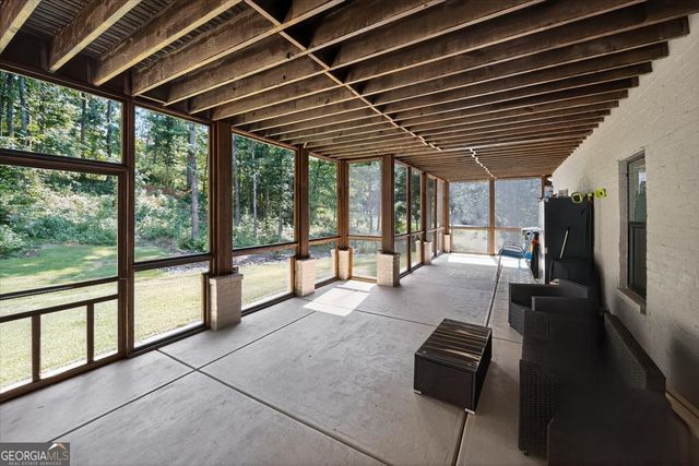 105 Fox Court, Forsyth, GA 31029