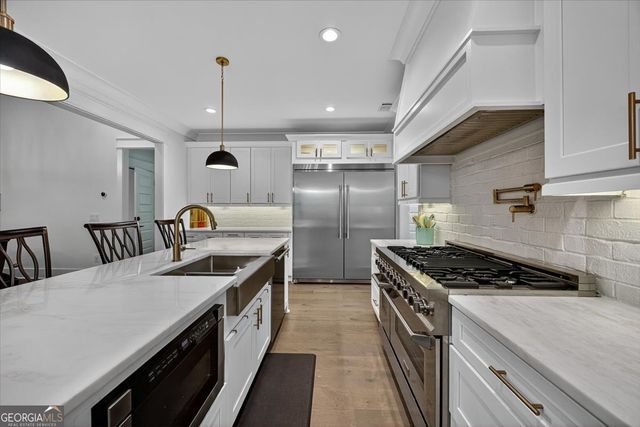 105 Fox Court, Forsyth, GA 31029