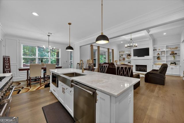 105 Fox Court, Forsyth, GA 31029