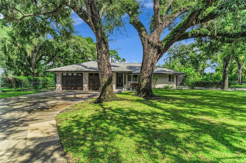 Image 11 of property listing at Address unavailable.
