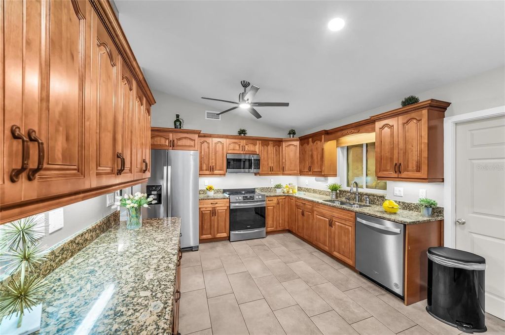 Image 22 of property listing at Address unavailable.
