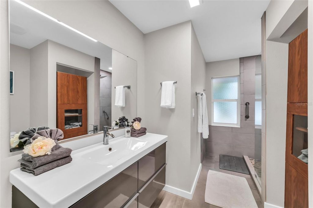 Image 32 of property listing at Address unavailable.