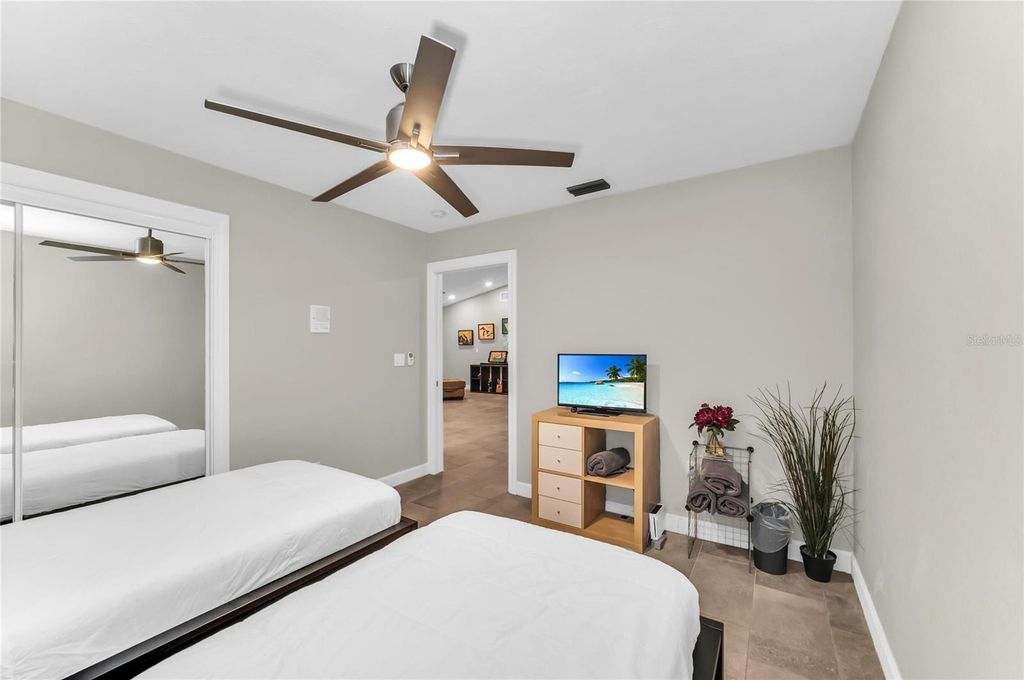 Image 34 of property listing at Address unavailable.