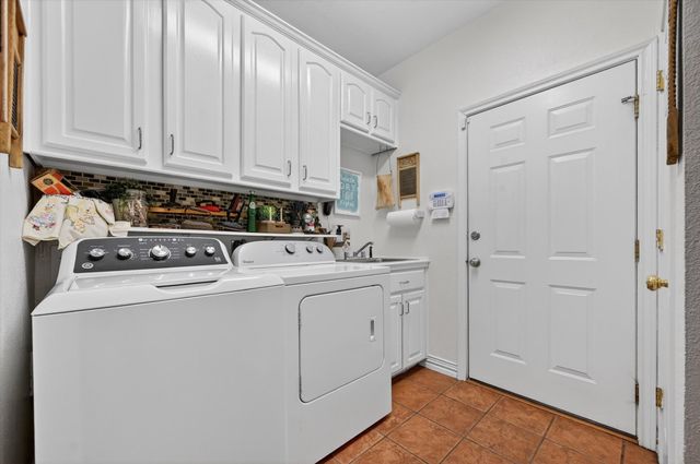 8034 Fm 902, Howe, TX 75459
