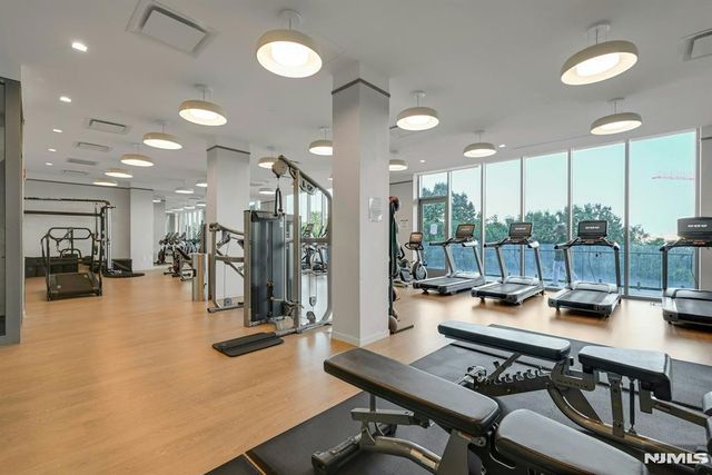 320 Adolphus Avenue 808, Cliffside Park, NJ 07010