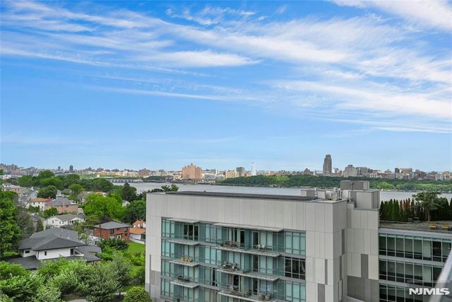 320 Adolphus Avenue 808, Cliffside Park, NJ 07010