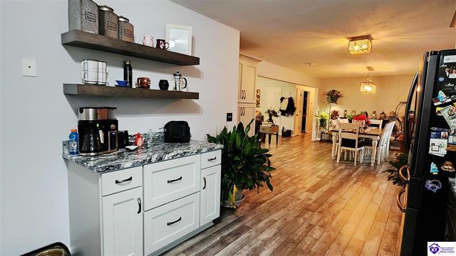 215 Carey Lane, Elizabethtown, KY 42701