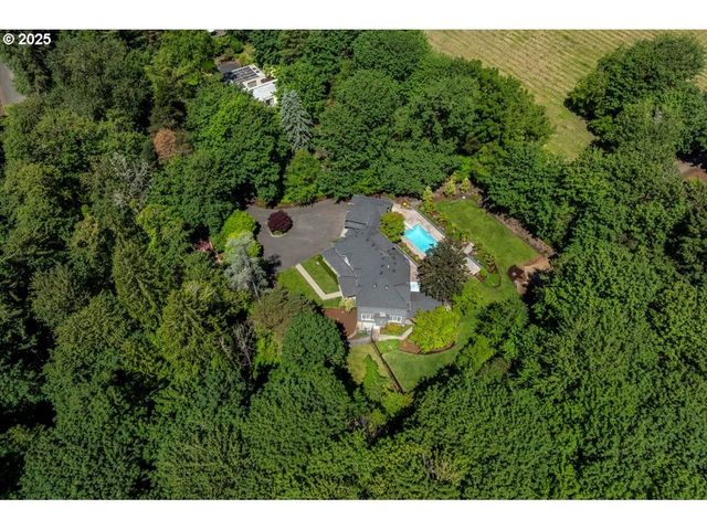 1051 FOREST MEADOWS Way, Lake Oswego, OR 97034