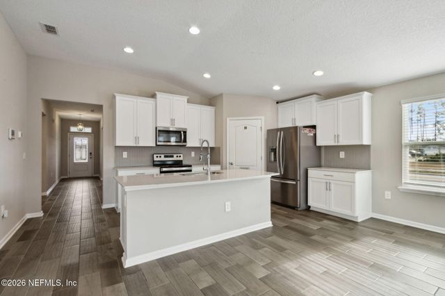 65860 EDGEWATER Drive, Yulee, FL 32097