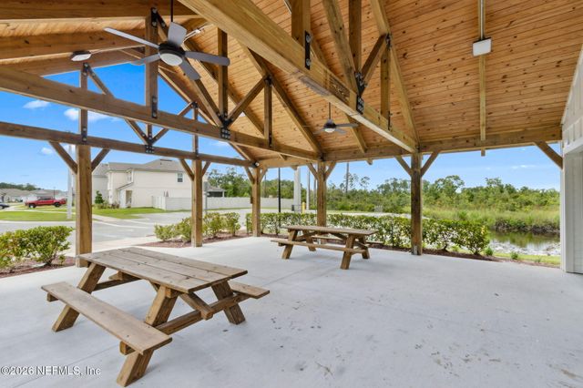 65860 EDGEWATER Drive, Yulee, FL 32097