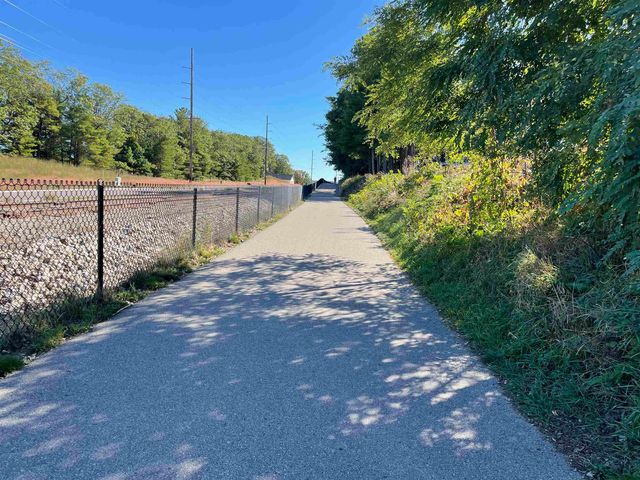 225 E Seventeenth Street 1-C, Traverse City, MI 49684