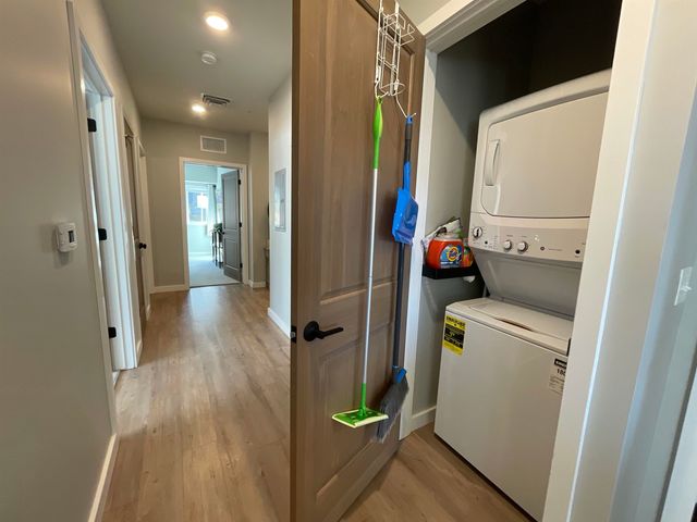 225 E Seventeenth Street 1-C, Traverse City, MI 49684