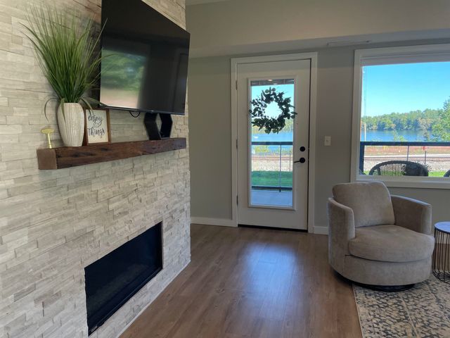 225 E Seventeenth Street 1-C, Traverse City, MI 49684