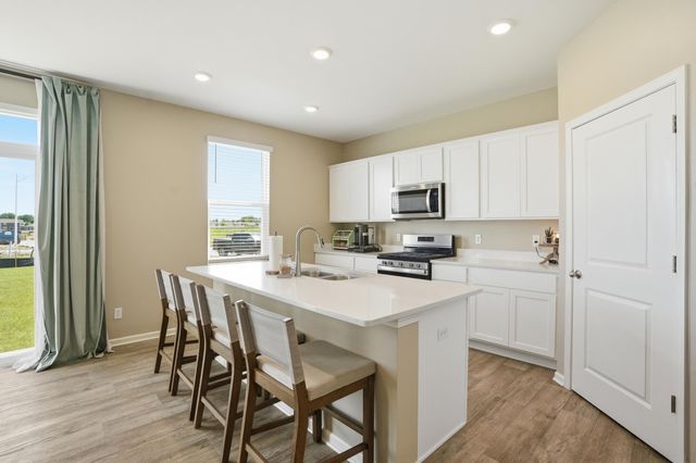 185 Aviana Avenue, Hobart, IN 46342