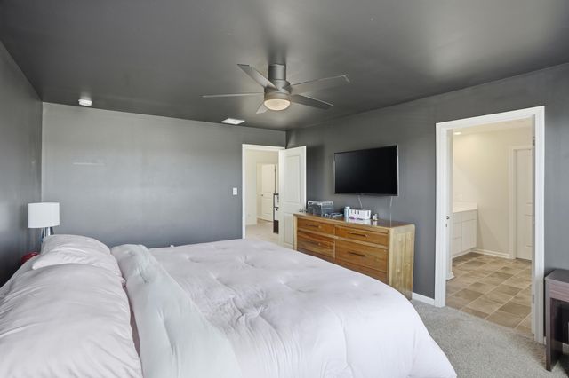 185 Aviana Avenue, Hobart, IN 46342