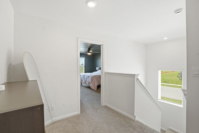 185 Aviana Avenue, Hobart, IN 46342